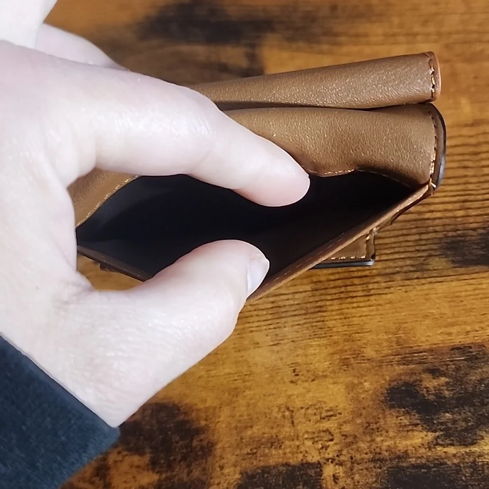 Men's RFID Shielded Wallet, With Pop-Up Card Holder And Wallet, Durable Leather